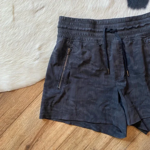 Athleta athletic green and black high waisted shorts - Picture 2 of 8